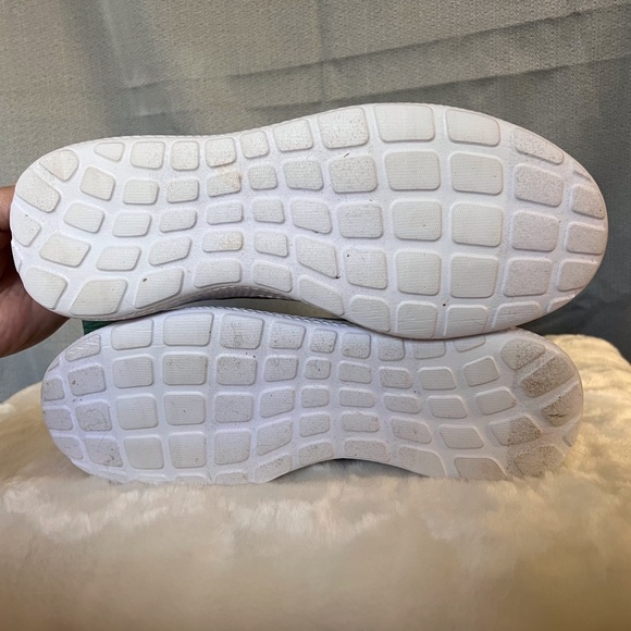 Lands’ End Gatas Ladies Gray Slip-on Walking Shoes - Picture 5 of 11